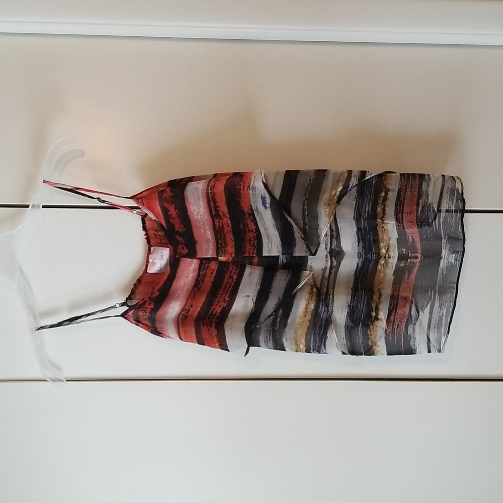 3/$20 🎉 Sheer multiprint tank